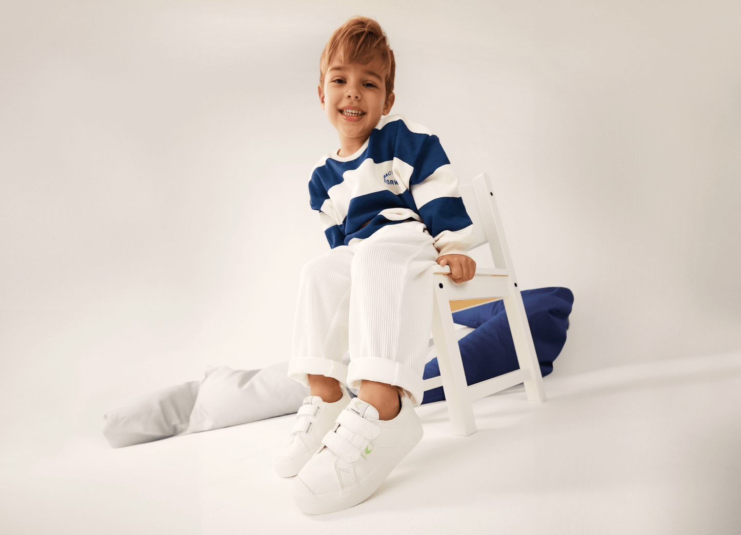 OCA Low Off-White Canvas Sneaker Kids